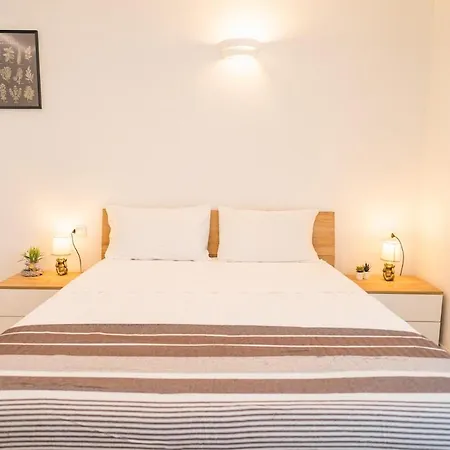 Modern In The Center Ideal For Weekends Apartment