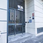 Modern In The Center Ideal For Weekends Lägenhet Bergamo
